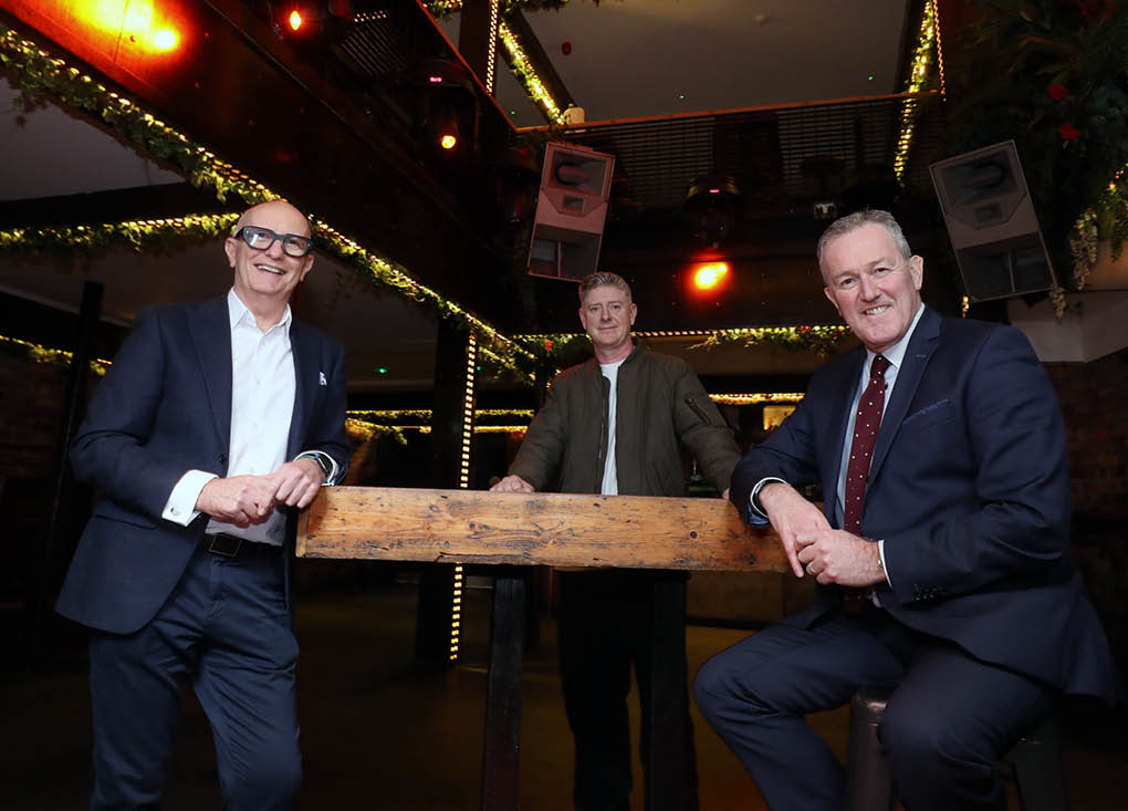  Press Eye - Belfast - Northern Ireland -   Thursday 3rd  February 2022   Photo by Darren Kidd    Press Eye    Finance Minister, Conor Murphy has announced additional support for nightclubs which will see venues receive payments of up to  36,500  Pictured are: Finance Minister with Thompsons Garage nightclub owner, Stephen Boyd and Colin Neill, Chief Executive of Hospitality Ulster   