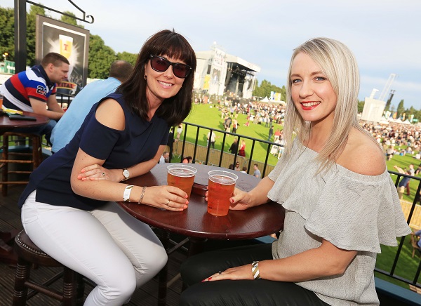 Enjoying the hospitality in the quirky ‘Vital Bar’ as Tennent’s Vital rocked Belfast with record crowds and two days of mega music are Laura Armstrong and Rachel McAfee  from Molly’s, Randalstown and Top of the Town Bar, Antrim.  The pop-up pub and adjoining Magners Flavours Garden provided a surprise pop up at the uber cool festival: a perfect chill out area for Tennent’s guests to relax with a chilled Tennent’s.