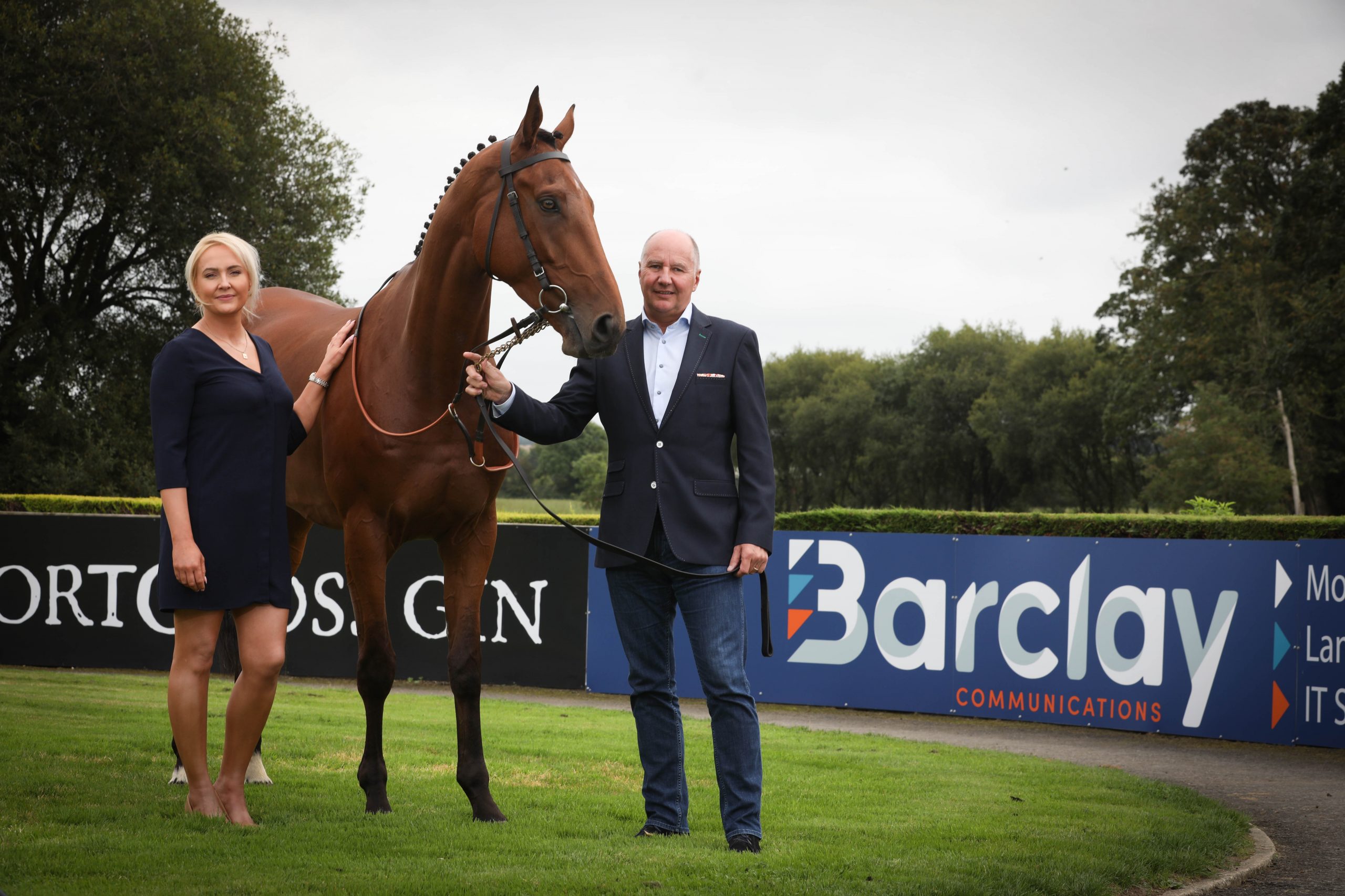 Barclay Communications signs £45k racecourse hospitality deal