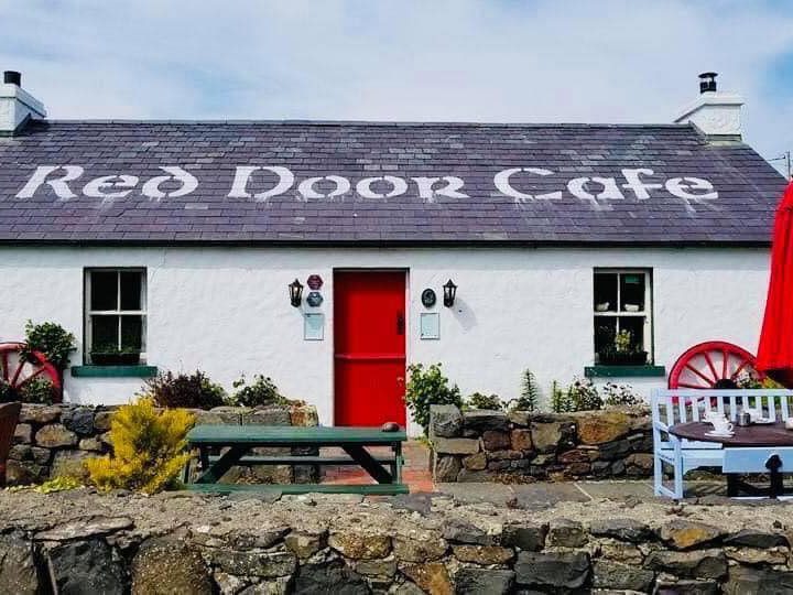 Iconic tourist café closes after 10 years in business