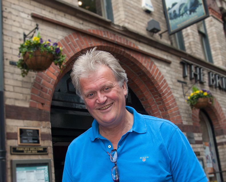 Wetherspoon pub group selling off more bars