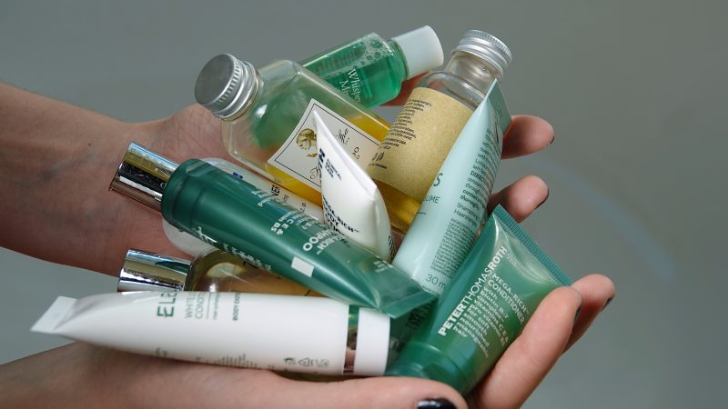 Single use hotel shampoo bottles could face NI ban