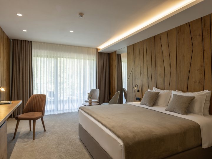 Northern Ireland’s hotel room count may have passed 10,000