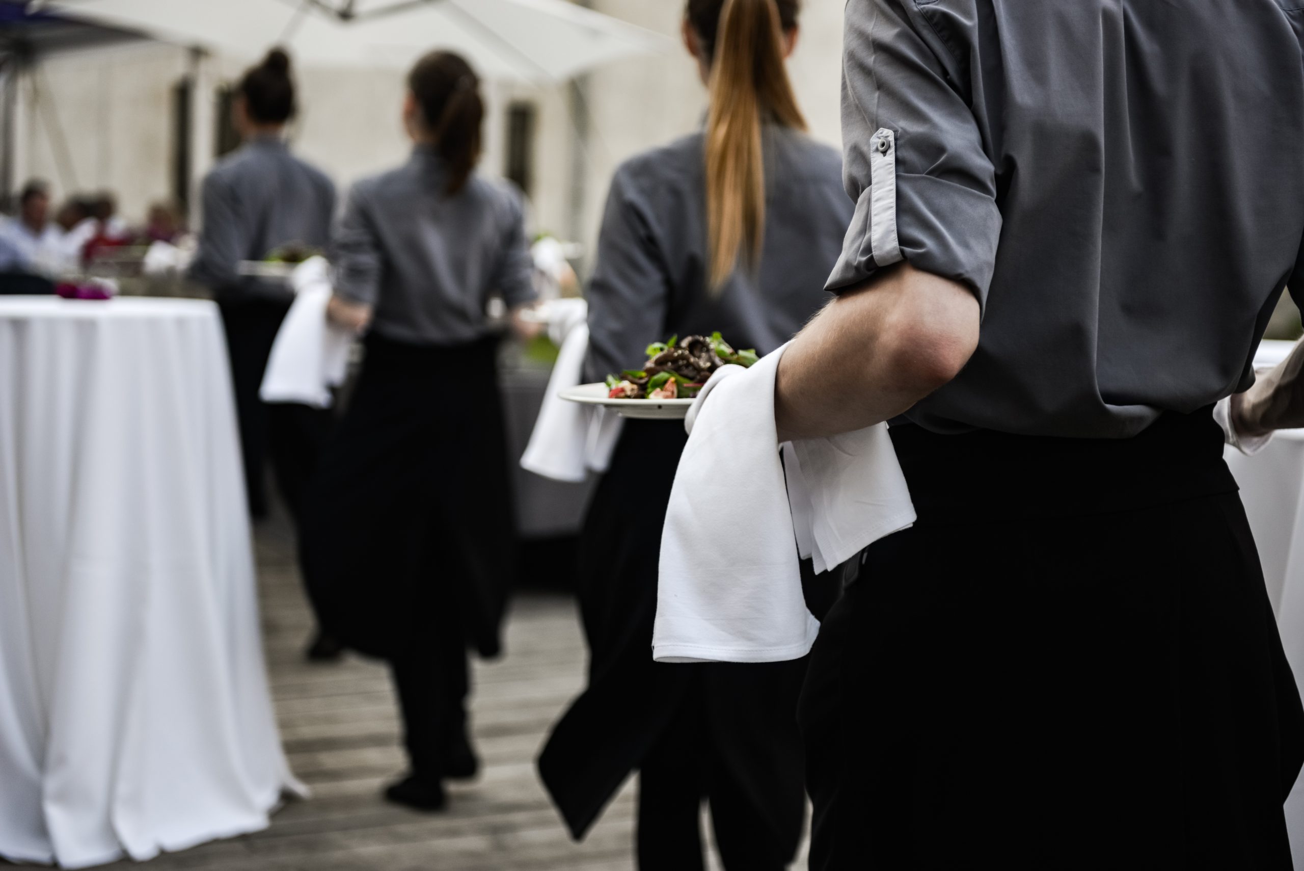 Hospitality salaries soar amid new openings and low unemployment